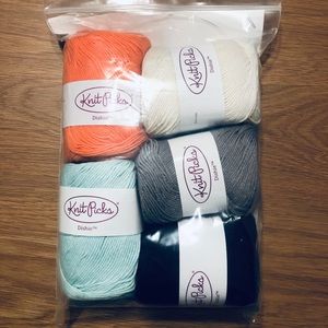 Knit Picks Dish Towel Set by Kerin D.